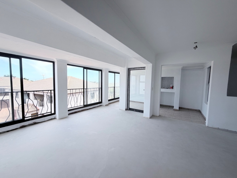 3 Bedroom Property for Sale in Bloubergstrand Western Cape